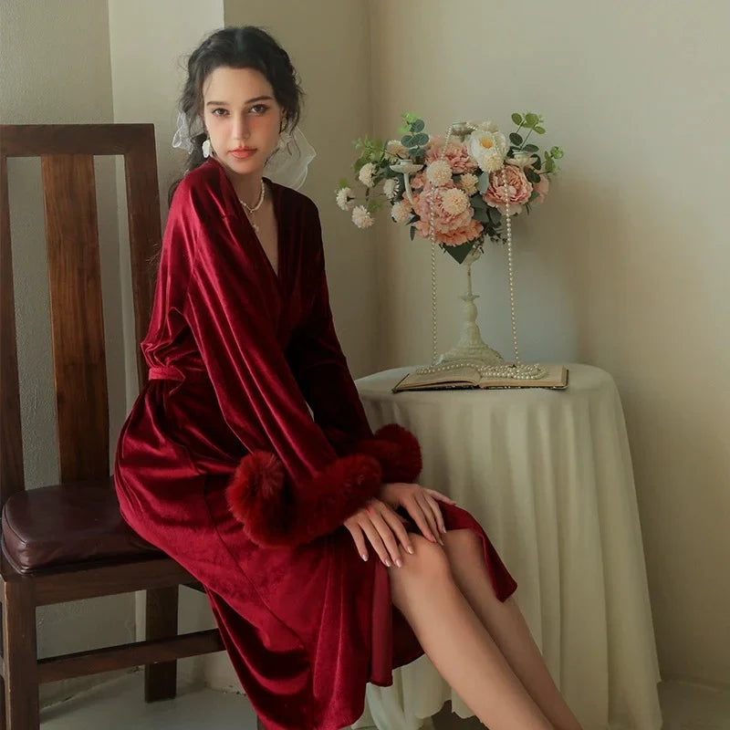 New Bride Wedding Robe Gown Women Velour Sleepwear Luxury Feather Kimono Bridesmaid Team Velvet Bathrobe Long Nightwear