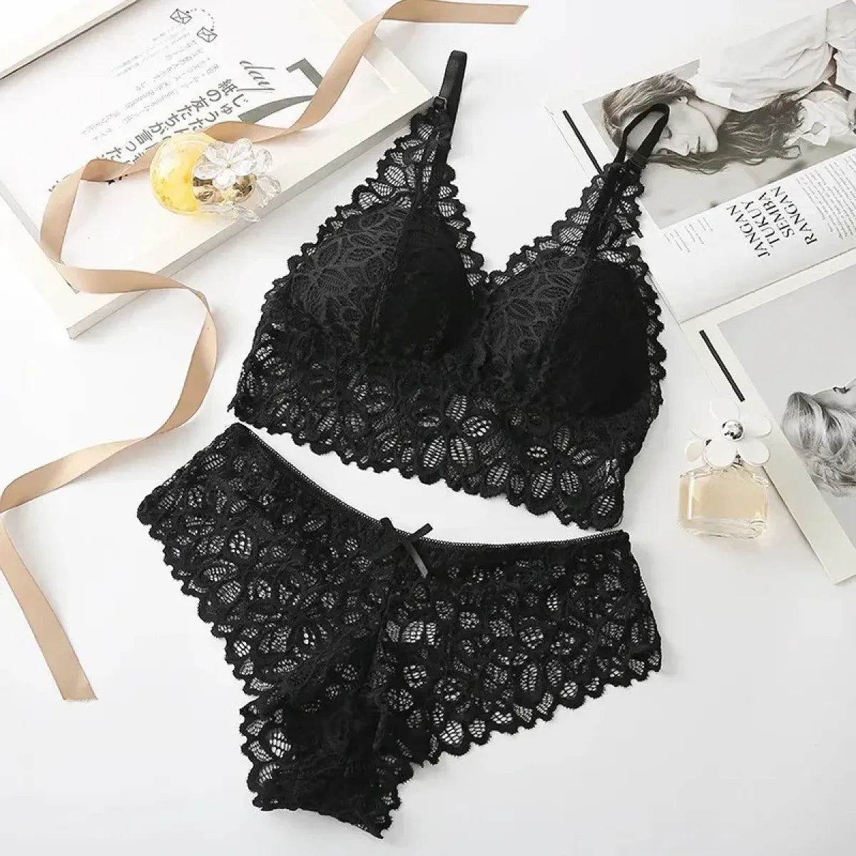 Lace Bra and Panty Set – Seamless Wire-Free Embroidered Lingerie